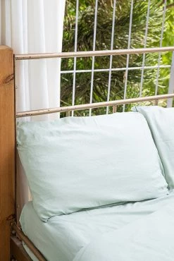 Adika Home Jarvis Bedding Set