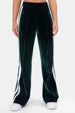 Adika OUTLET Zaggery Flared Velvet Sweatpants