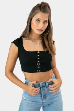 Adika OUTLET RECYCLED Ribbed Top With Hook And Eye