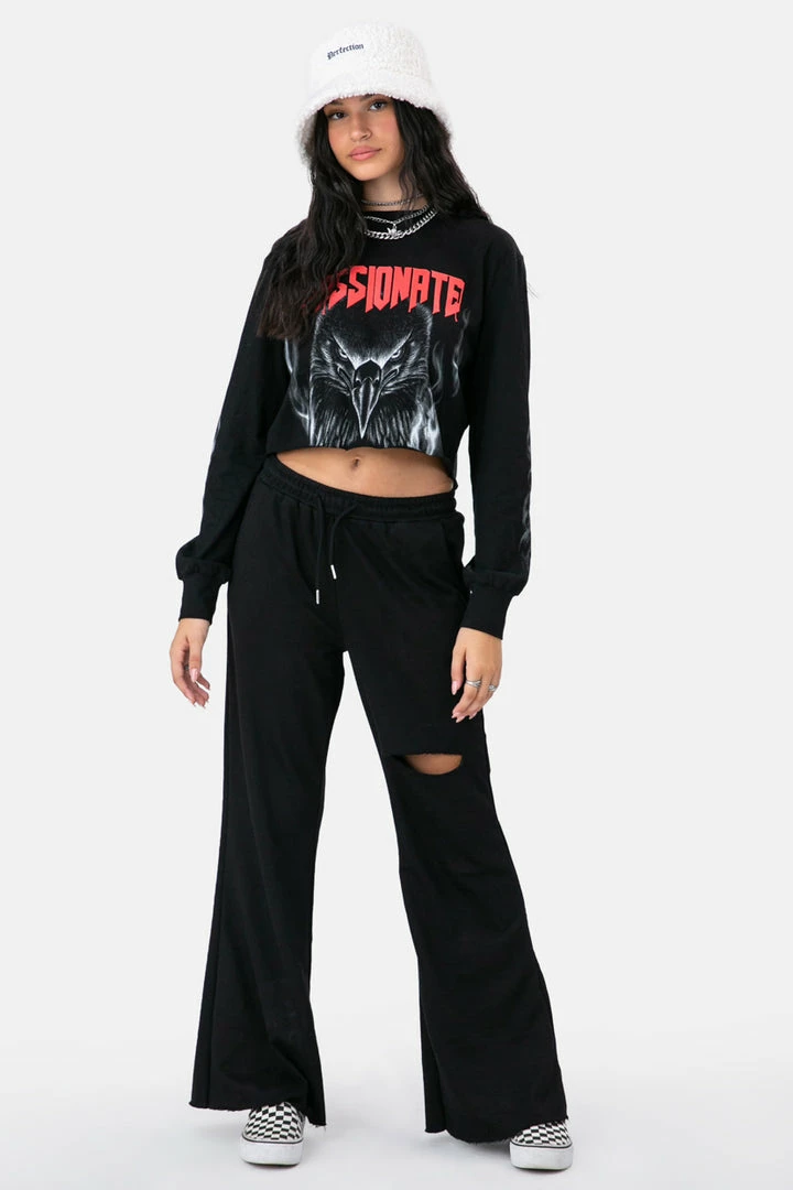 Brand new 🥰 Adika PASSIONATE Cropped Tee OUTLET 😀 2 Adika PASSIONATE Cropped Tee OUTLET