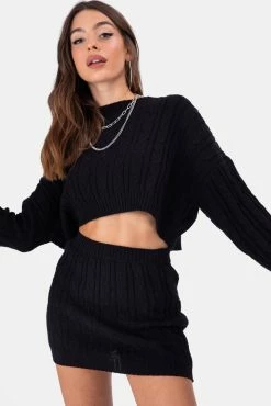 Adika OUTLET Script Cable Knit Cropped Sweater