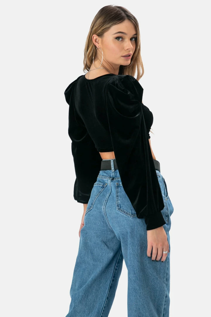 Brand new ❤️ Adika Olivier Top 🔔 3 Adika Olivier Top