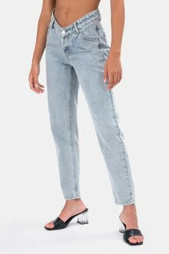Adika Crush V-Front Jeans | MOM
