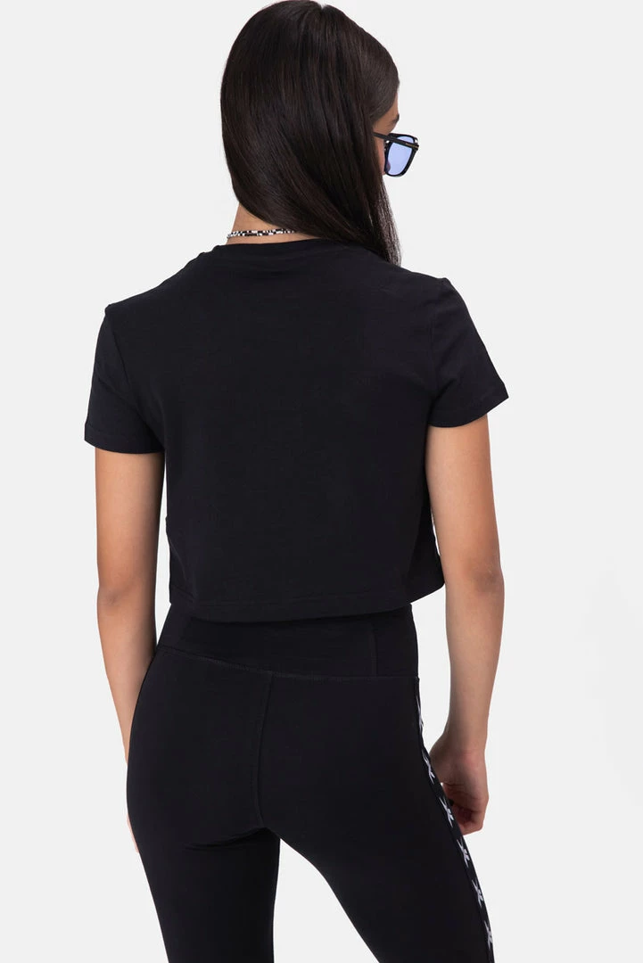 New ✨ Adika REEBOK // Classics Foundation Cropped Tee 🌟 4 Adika REEBOK // Classics Foundation Cropped Tee