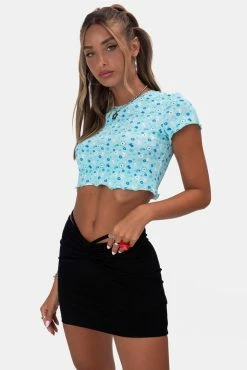 Adika OUTLET Bellflower Wavy Cropped Tee