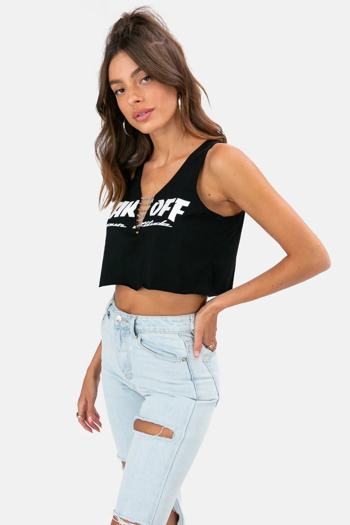 Budget 👏 Adika TAKE Crop Top Chain Detail 😉 1 Adika TAKE Crop Top Chain Detail