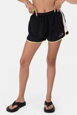 New ⭐ Adika Ellesse // Santarine Nylon Shorts 💯 6 Adika Ellesse // Santarine Nylon Shorts