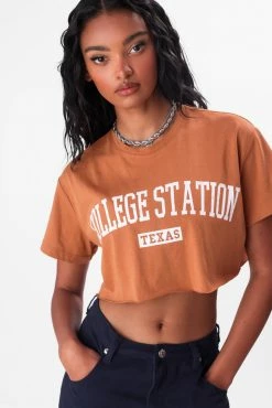 Adika Clothing COLLEGE STATION Cropped Tee