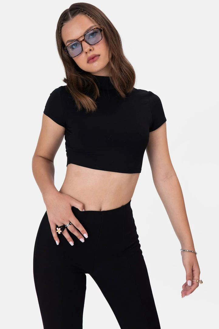 Best Sale 🤩 Adika Clothing Briza Open-Back Crop Top 🤩 3 Adika Clothing Briza Open-Back Crop Top