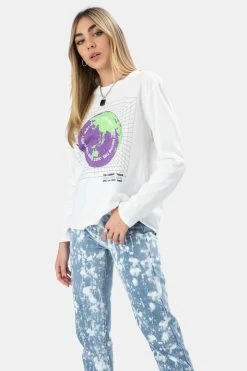 Adika GLOBE Long Sleeve Tee
