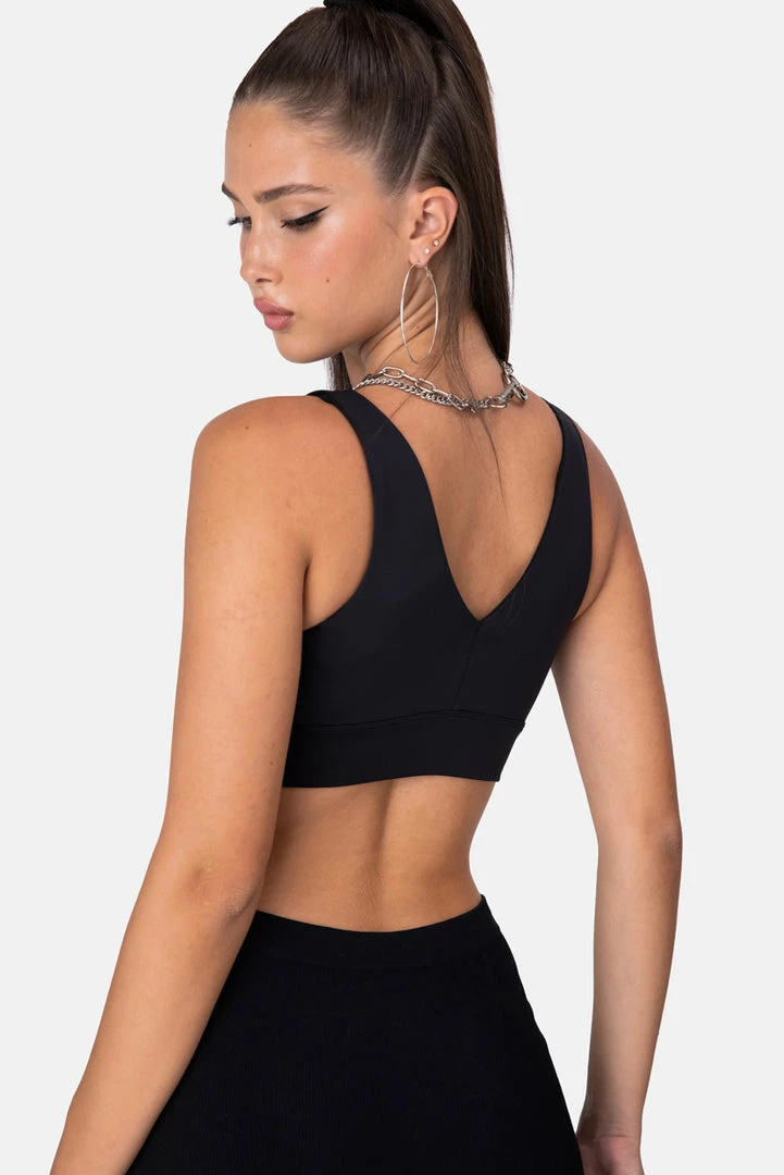Best Sale 🤩 Adika REEBOK // Beyond The Sweat Cut-Out Crop Top 🔥 5 Adika REEBOK // Beyond The Sweat Cut-Out Crop Top