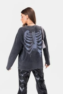 Adika Skeleton Oversized Washed Tee
