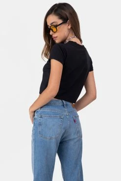 Adika REEBOK // Front Logo Cropped Tee