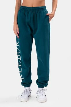 Adika REEBOK // Classics Graphic Fleece Sweatpants Bottoms