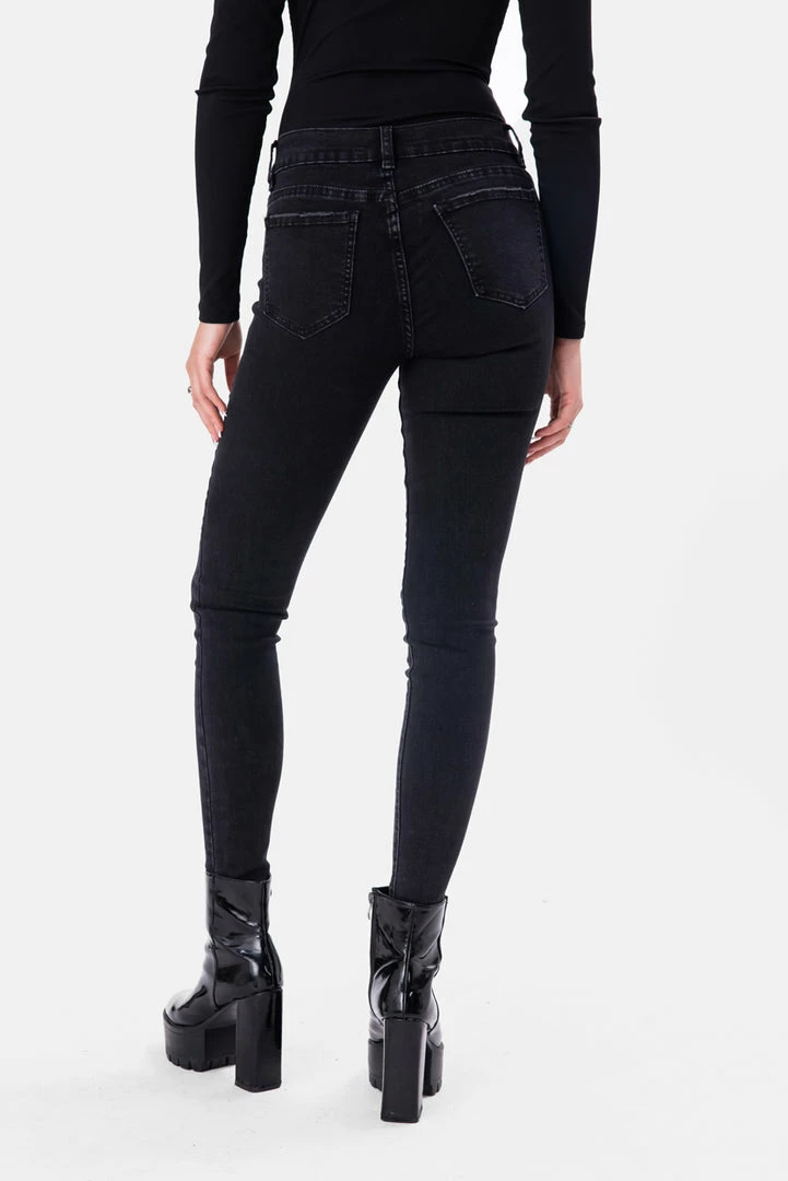 Promo 🎉 Adika Gillard Washed 👖 Jeans | SKINNY 💯 4 Adika Gillard Washed Jeans | SKINNY