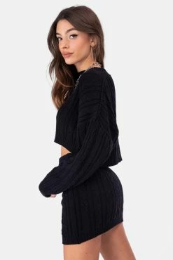 Adika OUTLET Script Cable Knit Cropped Sweater