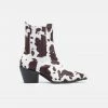 Adika Frisky Chelsea Boots