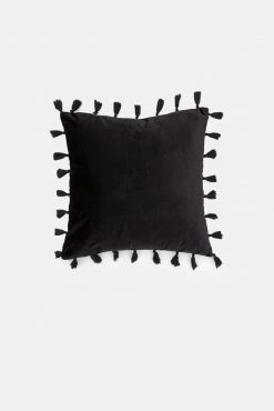 Adika Home Kirst Velvet Square Pillow Cover