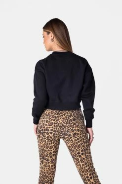 Adika Champion // Logo Embroidery Cropped Sweatshirt Tops