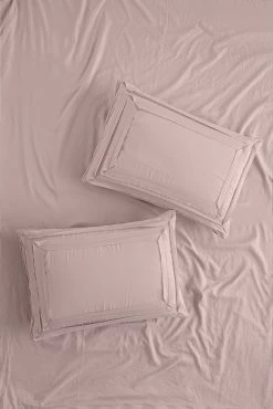 Adika Home Sleepy Layered Bed Sheets