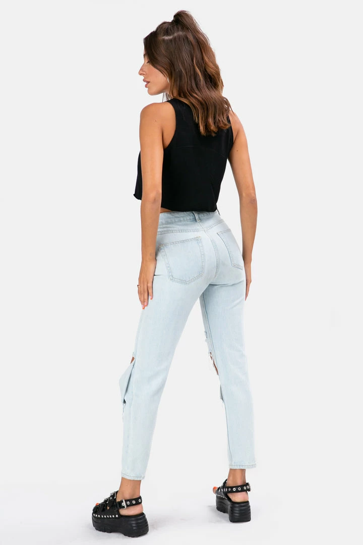 Budget 👏 Adika TAKE Crop Top Chain Detail 😉 4 Adika TAKE Crop Top Chain Detail