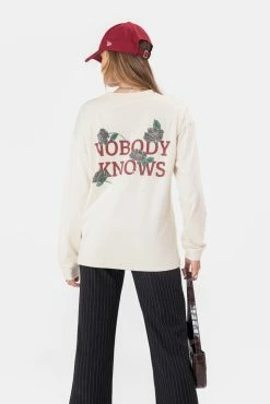 Adika Clothing ROSES Oversized Tee