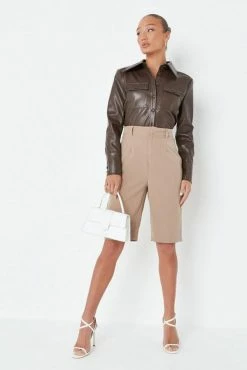 Adika MISSGUIDED // Faux Leather Cropped Button Shirt