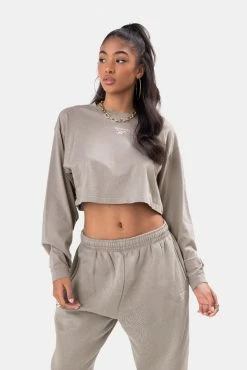 Adika REEBOK // Identity Logo Cropped Tee