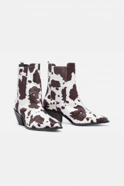 Adika Frisky Chelsea Boots