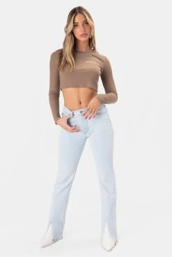 Adika OUTLET TOO MUCH Embroidered Ribbed Crop Top
