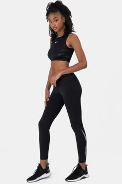 Adika Tops REEBOK // Perform V-Back Crop Top