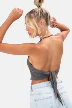 Adika OUTLET REAL Halter Top Chain Detail