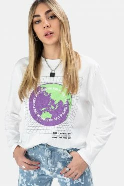 Adika GLOBE Long Sleeve Tee