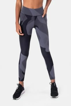 Adika REEBOK // Lux Sports Jacquard Racerback Bra